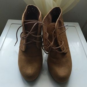 American Eagle Lace up Ankle Booties